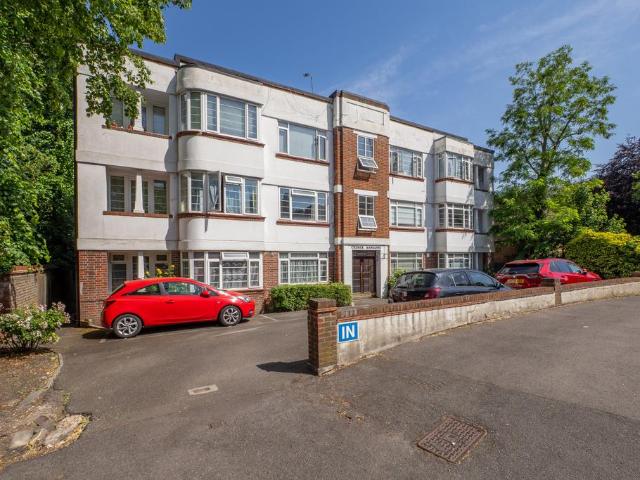 Flat for sale in Greater London