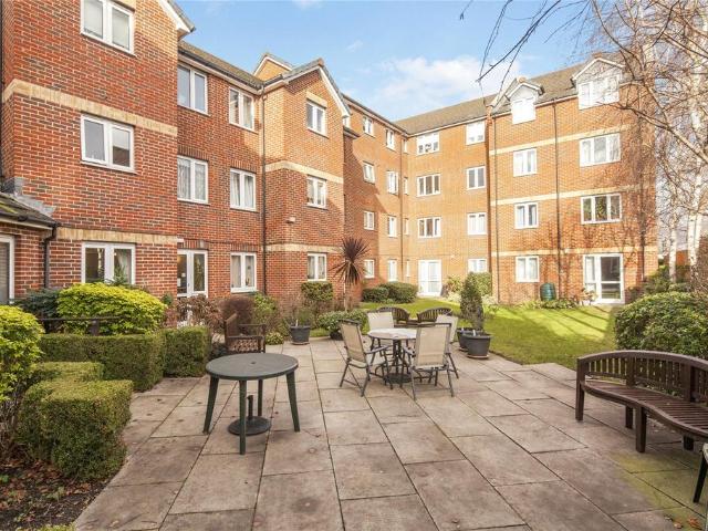 Flat for sale in London Borough of Lewisham, Greater London