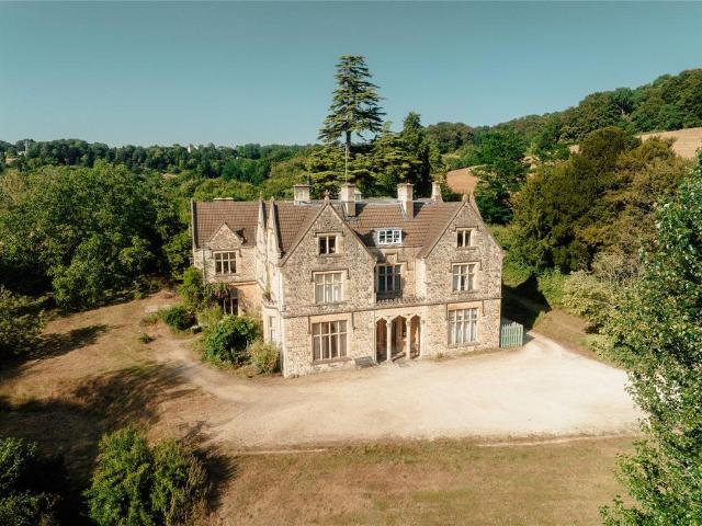 Flat for sale in Thrupp, School House