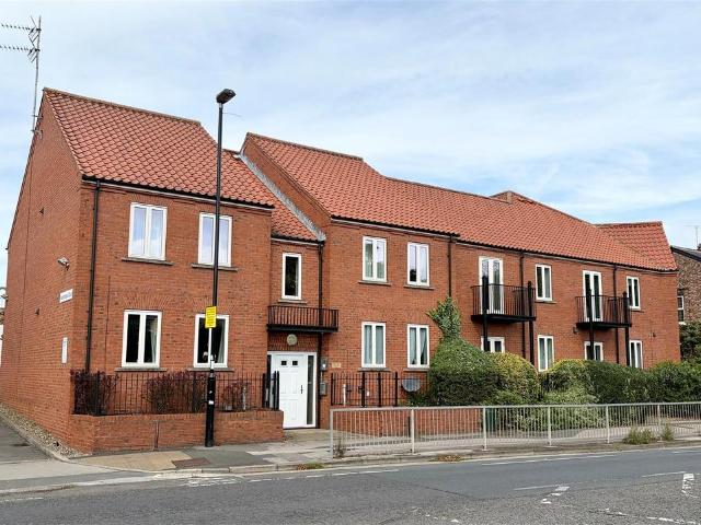 Flat for sale in The Groves, High Field