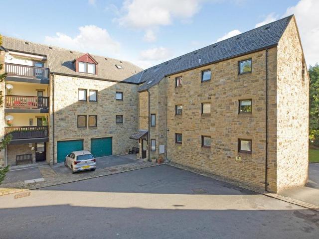 Flat for sale in Ilkley, West Yorkshire