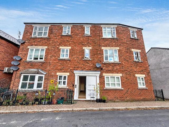 Flat for sale in Crook, North East