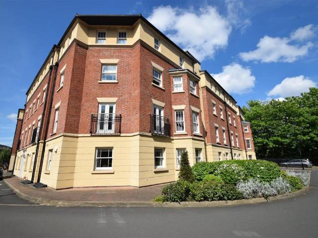 Flat for sale in Frankwell, Shropshire