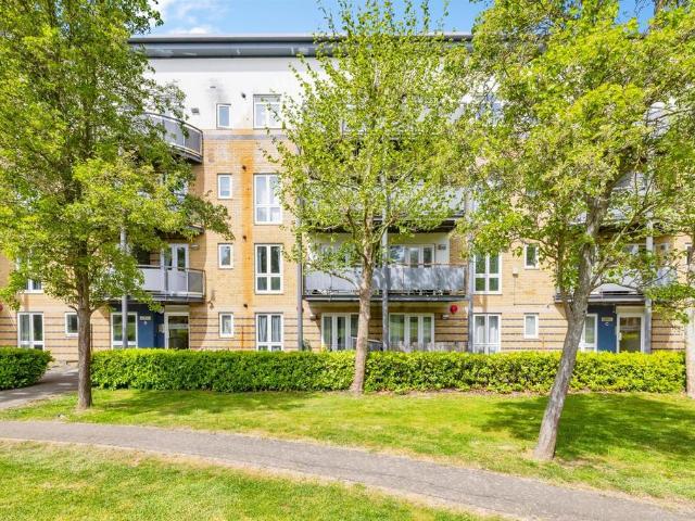 Flat for sale in Holywell Estate, North Watford