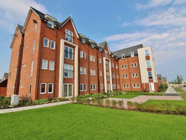 Flat for sale in Blowick, Southport