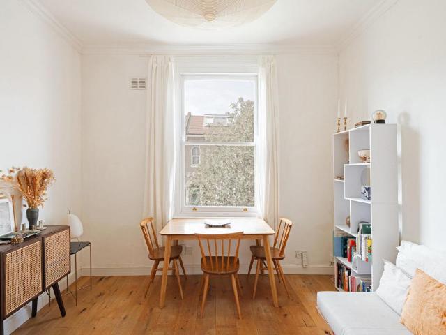Flat for sale in Clapton, Lower Clapton
