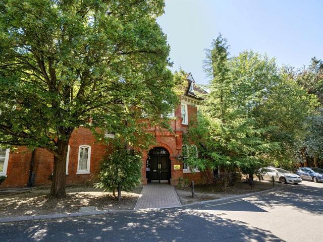 Flat for sale in Eastcote Village, Greater London