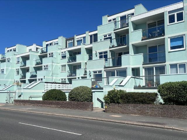 Flat for sale in Lee-on-the-Solent, Middlecroft