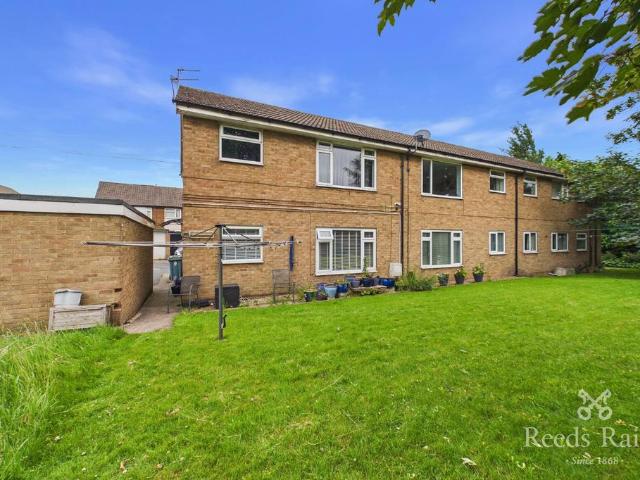 Flat for sale in East Ardsley, West Yorkshire