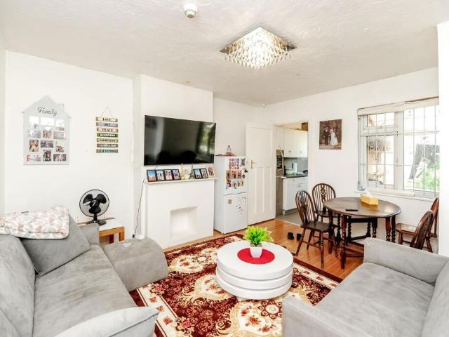 Flat for sale in Greater London