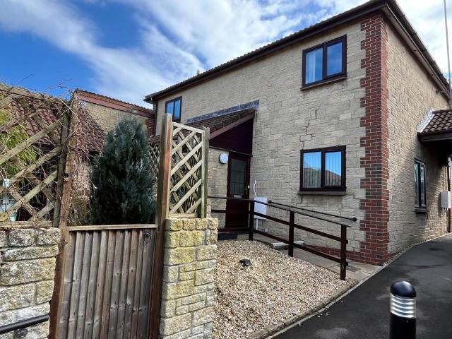 Flat for sale in Nailsea, North Somerset