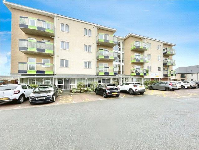 Flat for sale in Bracknell
