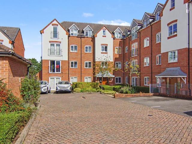 Flat for sale in Tile Hill, Coventry
