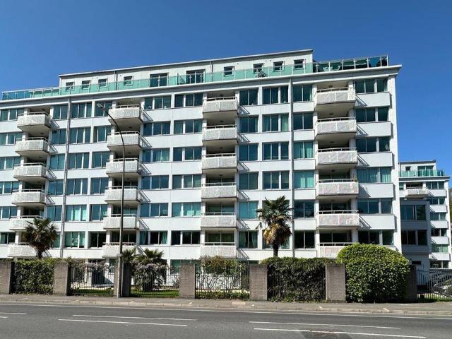 Flat for sale in Brighton & Hove