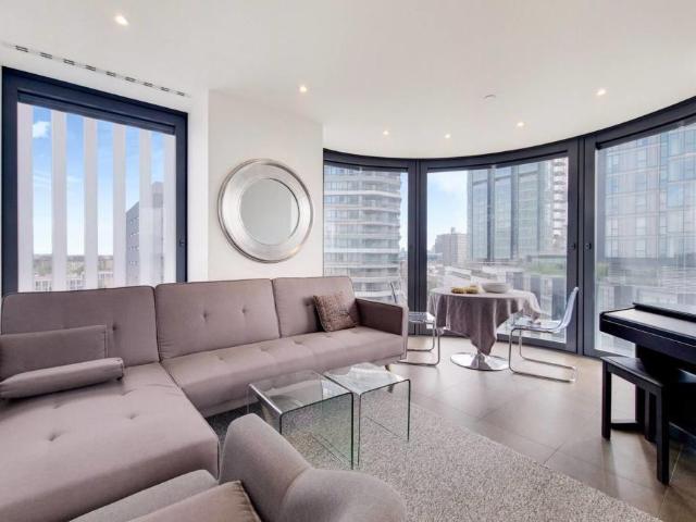 Flat for sale in Islington, Greater London