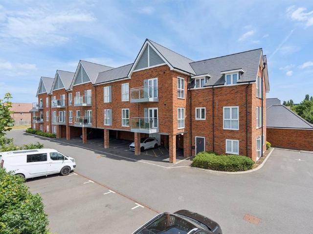 Flat for sale in Herne and Broomfield, The Bridge