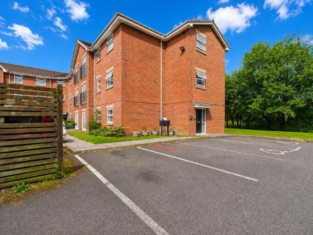 Flat for sale in Springfield, Wigan