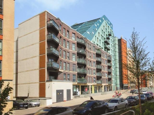 Flat for sale in West Yorkshire