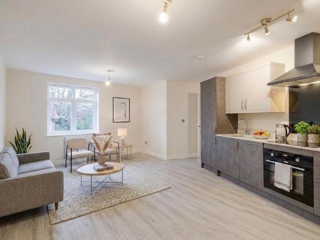 Flat for sale in Kings Heath, West Midlands