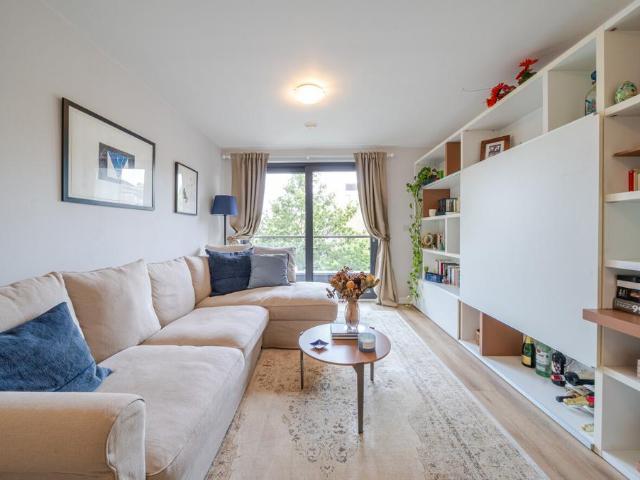 Flat for sale in Putney, Greater London