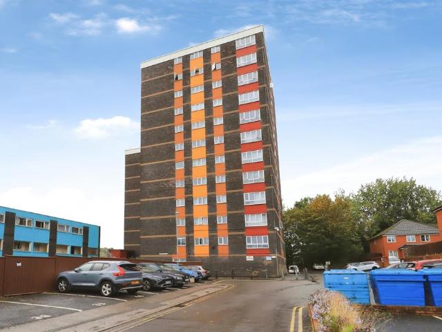 Flat for sale in Aggborough, Wyre Forest