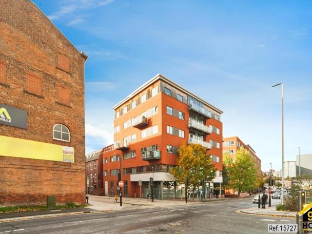 Flat for sale in Leylands, West Yorkshire