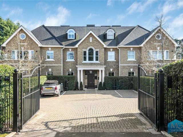 Flat for sale in Hadley Wood, Isle Of Man