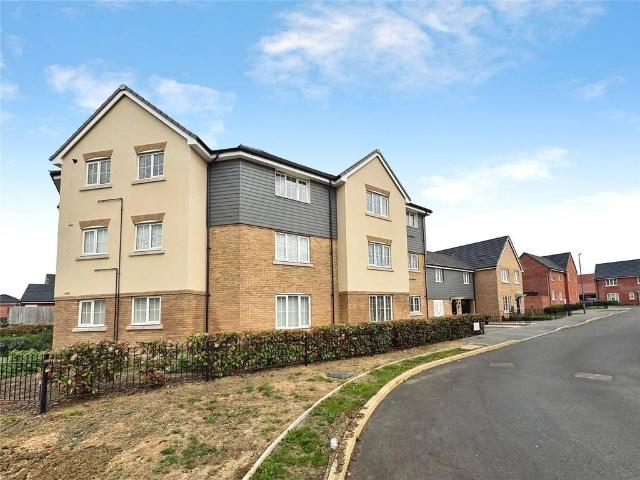 Flat for sale in Berryfield, Buckinghamshire