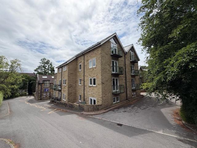 Flat for sale in Priestthorpe, Crossflatts