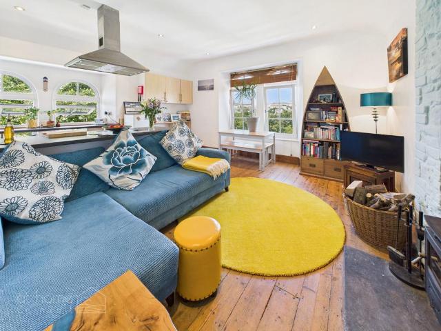 Flat for sale in Perranporth, Perranzabuloe