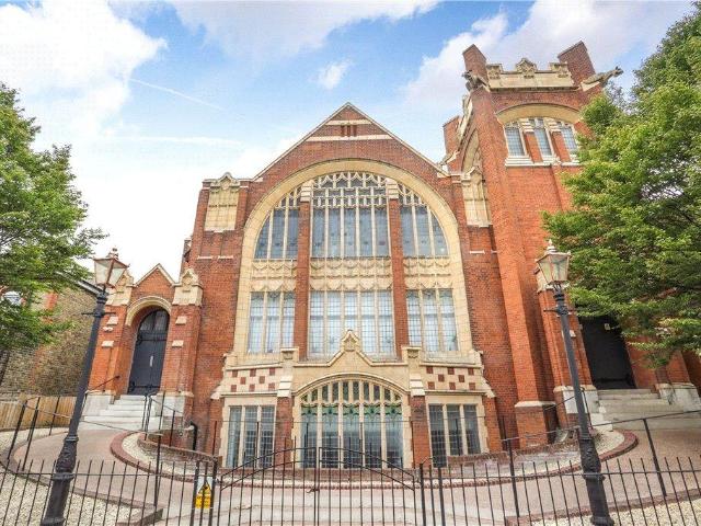 Flat for sale in Greater London