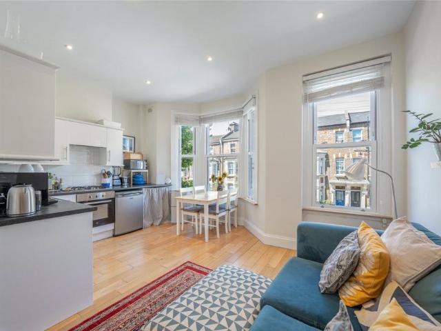 Flat for sale in Kensal Town, Greater London