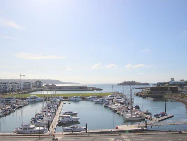 Flat for sale in Stonehouse, Mount Wise