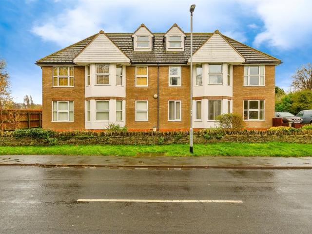Flat for sale in Peterborough