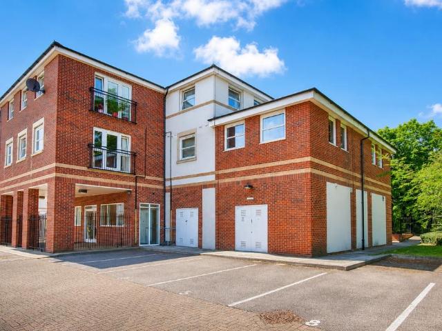 Flat for sale in The Camp, Five Acres