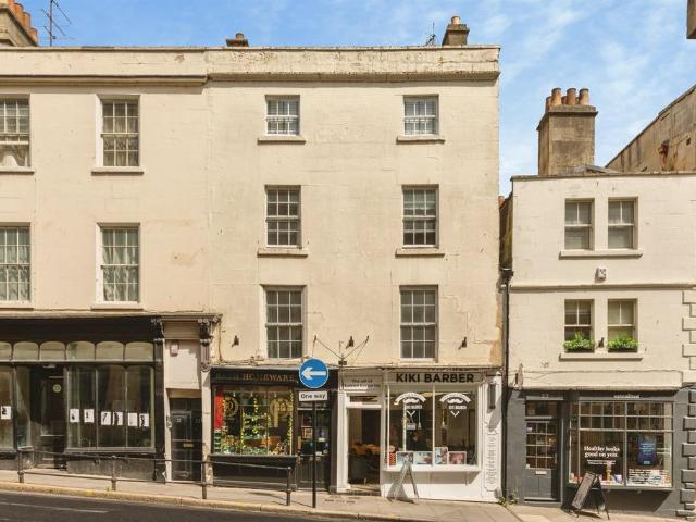 Flat for sale in Walcot, Bath