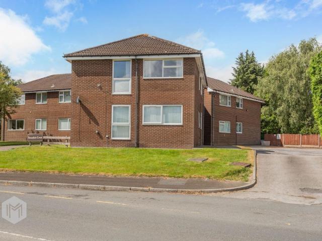 Flat for sale in Ladybridge, Lee Bank