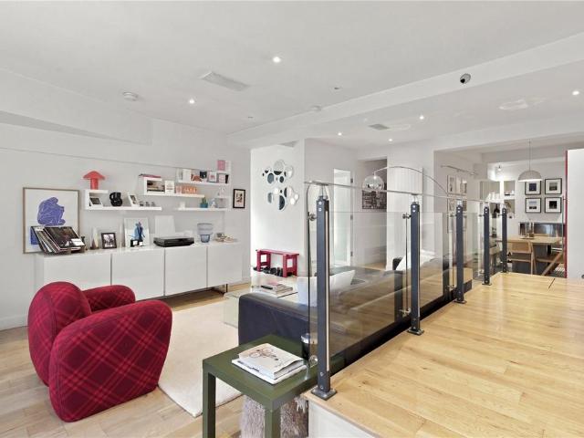 Flat for sale in Angel, Greater London