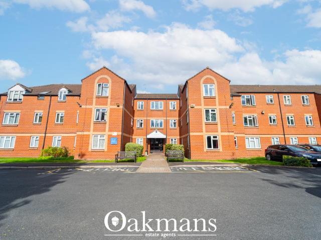 Flat for sale in Hall Green, Birmingham
