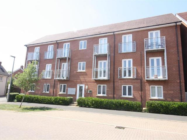 Flat for sale in Bletchley and Fenny Stratford, Bletchley