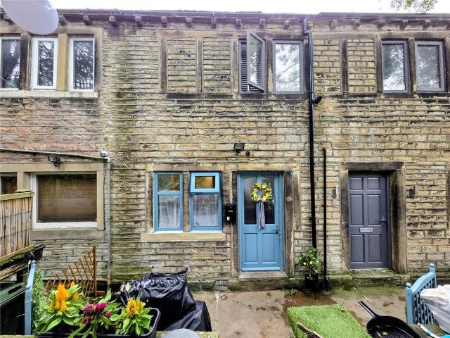 House for sale in Linthwaite, Kirklees