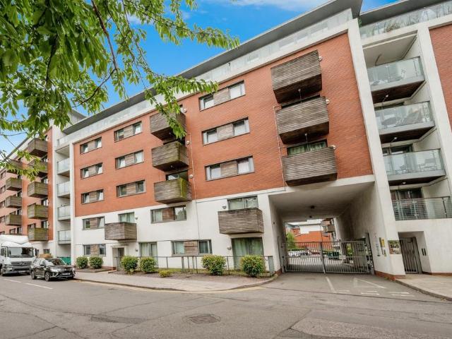Flat for sale in Edgbaston, West Midlands