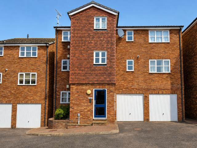 Flat for sale in Westgate-on-Sea, Acol