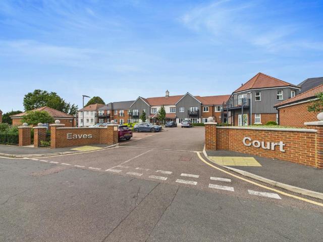 Flat for sale in Princes Risborough, Buckinghamshire
