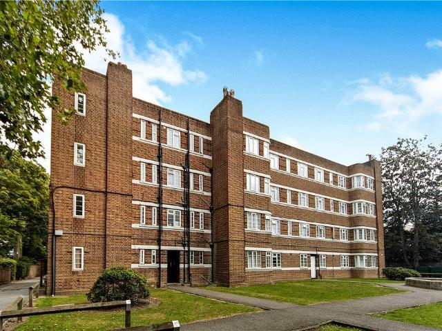 Flat for sale in London Borough of Croydon, Thornton Heath