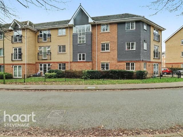 Flat for sale in Chells, Shephall