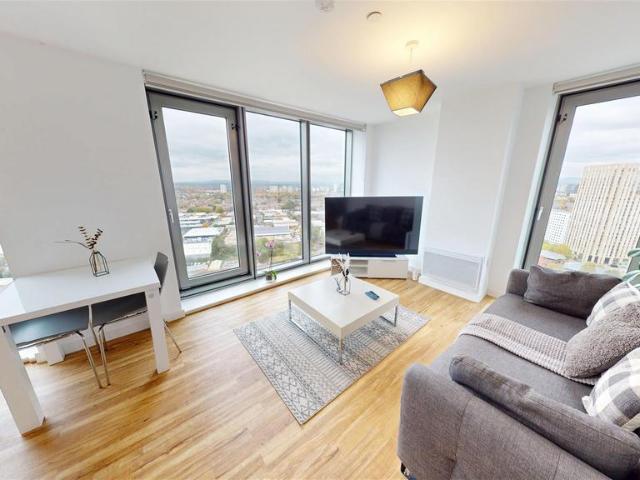 Flat for sale in Salford, Greater Manchester
