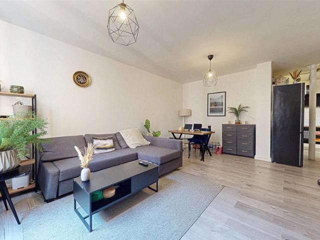 Flat for sale in City Centre, Georgia