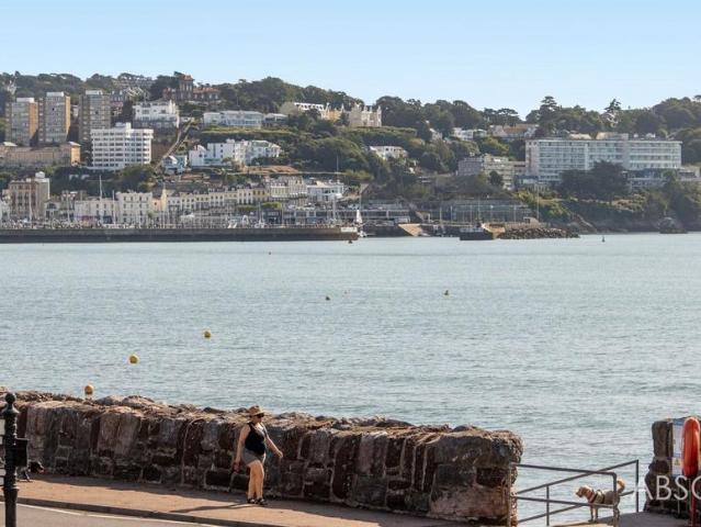 Flat for sale in Livermead
