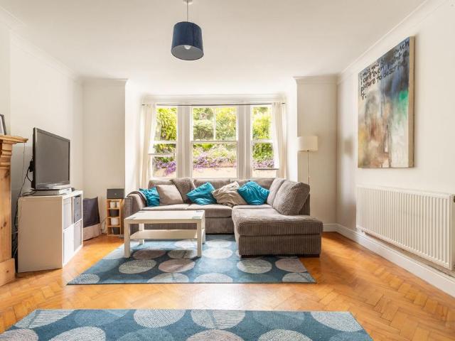 Flat for sale in Round Hill, Brighton & Hove